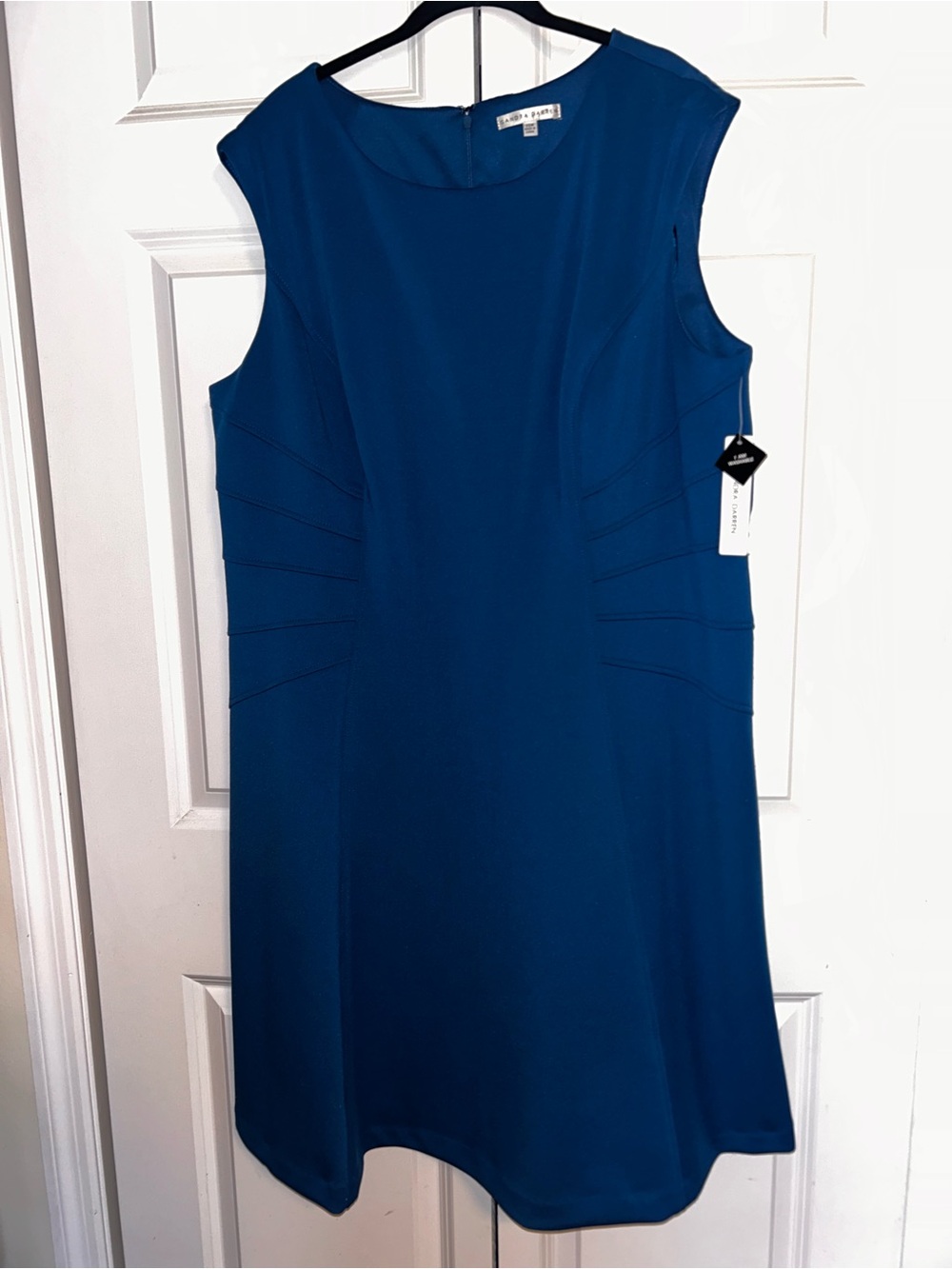 Sandra Darren Sleeveless Teal-Blue Sheath Dress